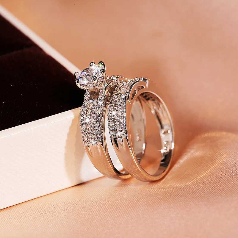 Fashionable womens two-piece ring sparkling zircon geometric ring double-layer womens 925 silver ring party jewelry wedding decorationXJ250412