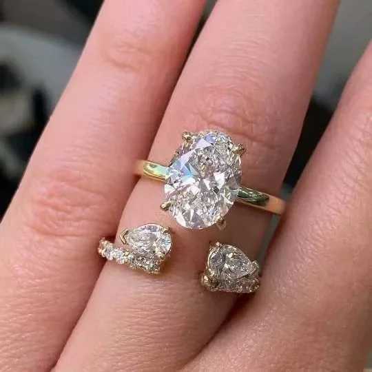 Exquisite oval cubic zirconia female bridal ring perfect for wedding engagement parties classic 2-in-1 ring with detachable inlayXJ250412