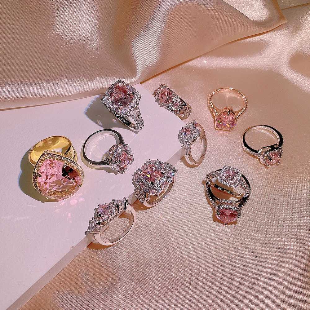 New Classic Silver Womens Ring Set with Zircon Pink Crystal Engagement Women Shining Jewelry Heart Womens GiftXJ250412