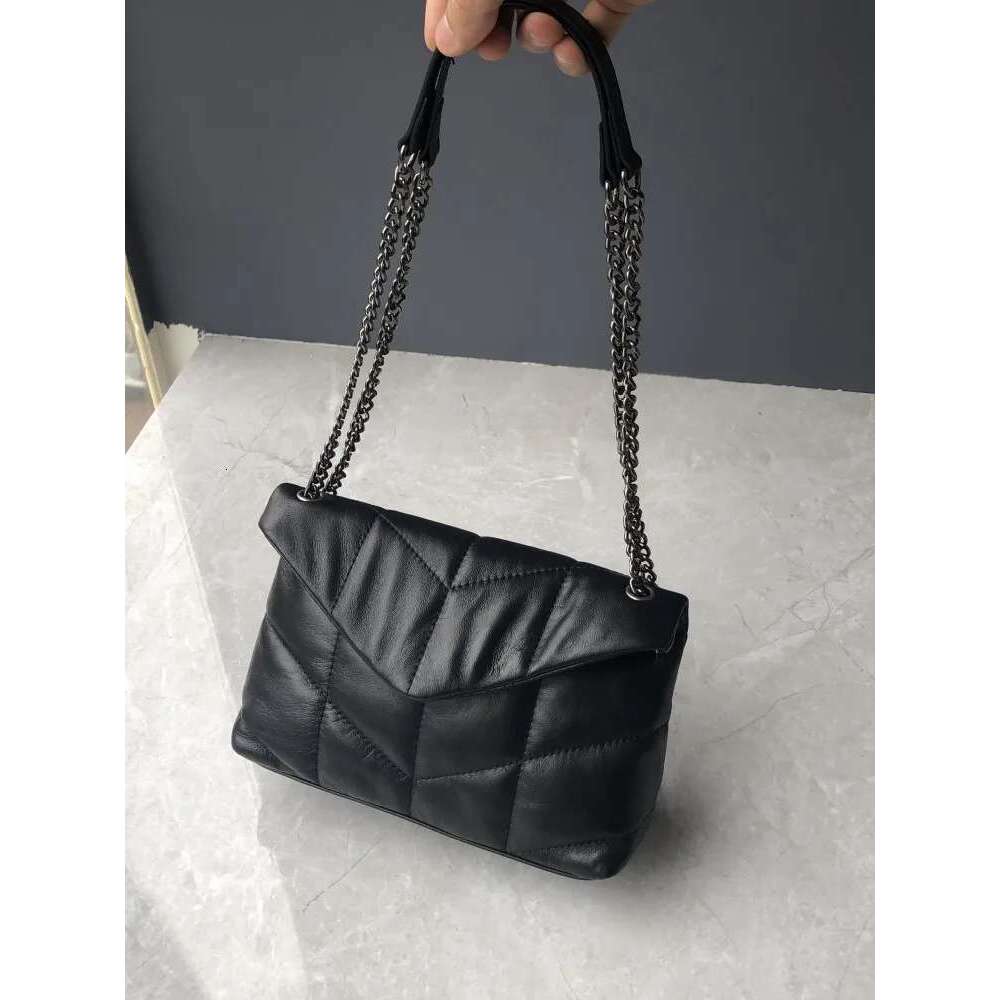 Elegant Women Chain Soft Sheepskin Genuine Leather Handbag Ladies Fashion Single Shoulder Designer Messenger Bag