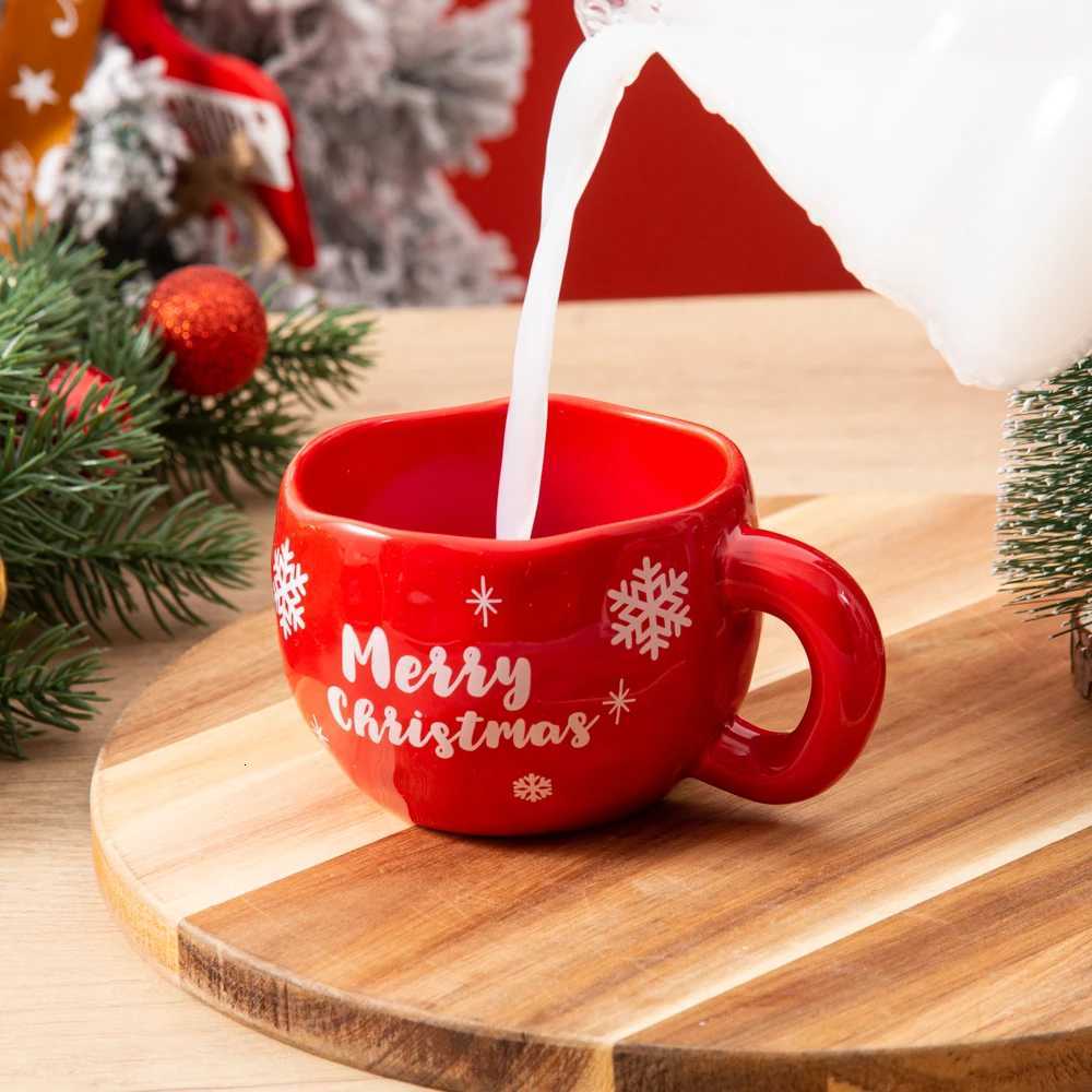 Christmas 1pc 230ml/78oz red Christmas ceramic coffee cup hand held textured ceramic cupcan be used as a Christmas for family friends Y251112