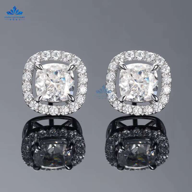 Hot Selling Classic Earrings 18k White Gold 7x7mm Cushion Ice Crushed Moissanite Stud Earrings Jewelry Women