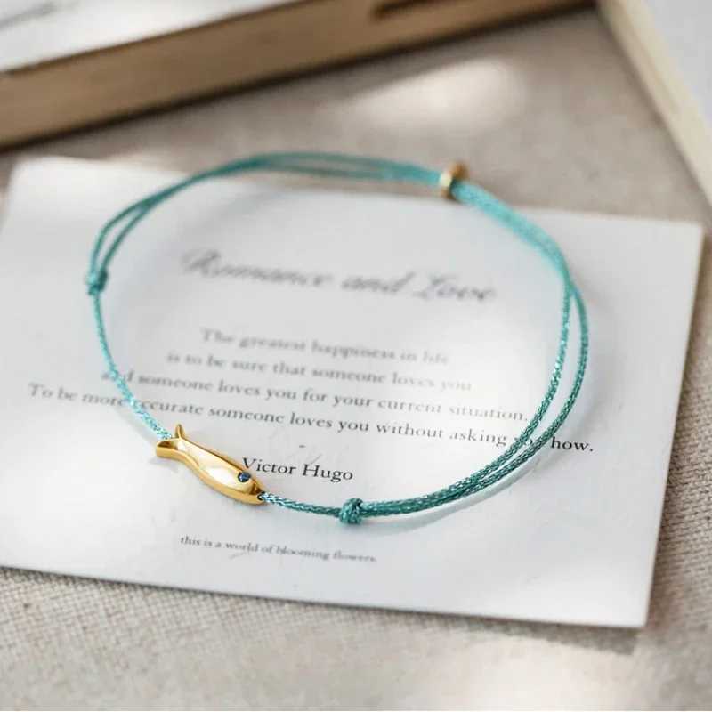 Fashion Cute Blue String Fish Bracelet for Women Bohemian Metal Animal Handmade Red Rope Adjustable Bracelet Jewelry GiftsC250411