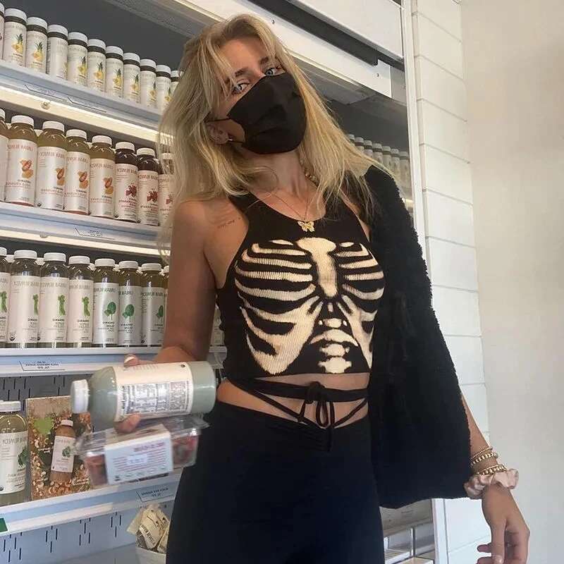 Summer Tops Women Punk Vintage Cosmic Skeleton Printing Tank Black Goth Clothes Haruku O-Neck Short Sleeve Crop Top T Shirt