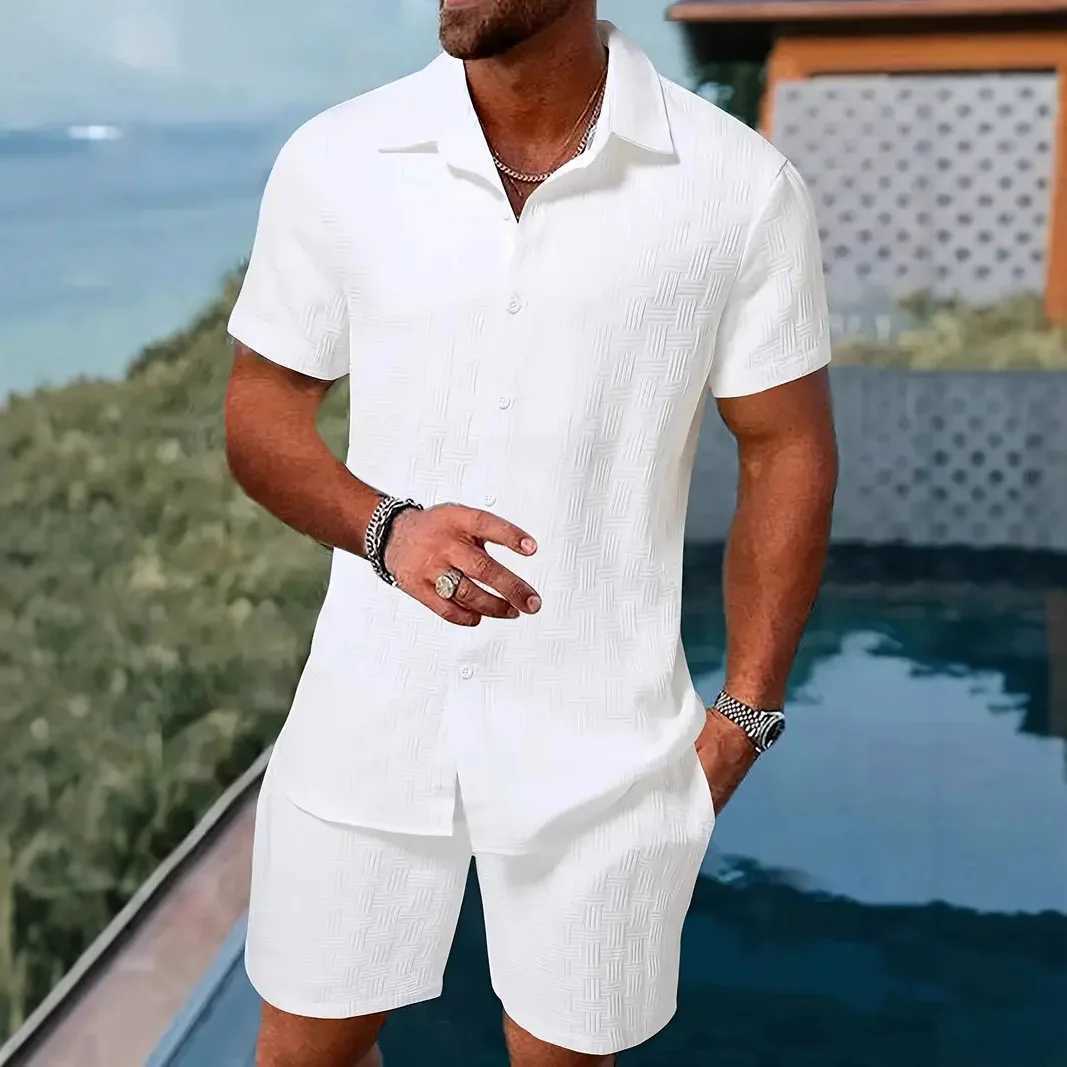 2025 Summer Jacquard plaid texture solid color set short sleeved mens fashionable and comfortable holiday beach style T-shirt two pieces-XJ250412