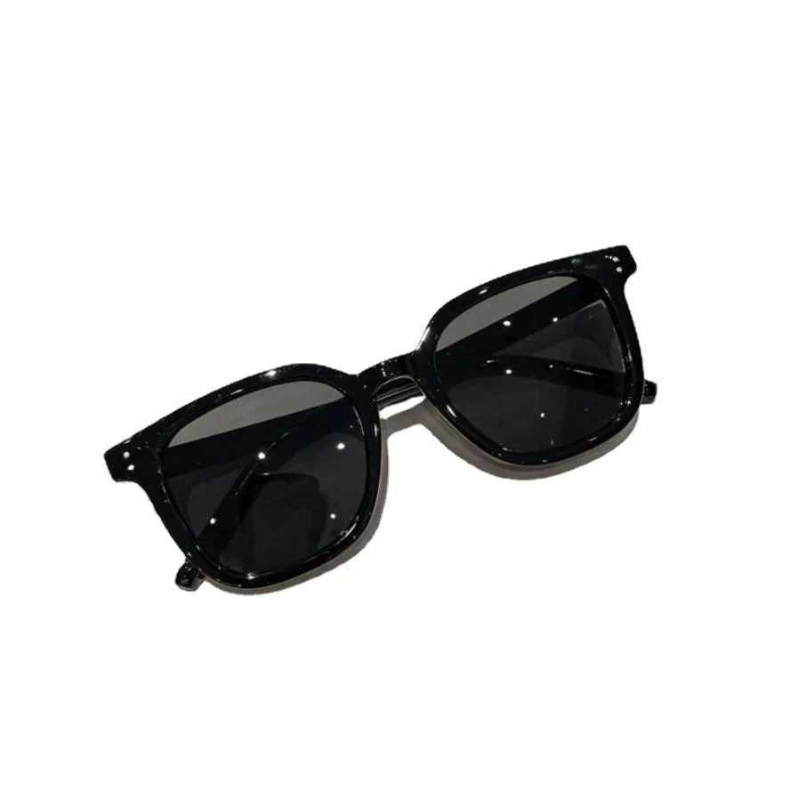 High-Quality Square Men Women Sunglasses Fashion New Meter Nail Hip Hop Sun Glasses Retro Sunglasses for female male Z250411