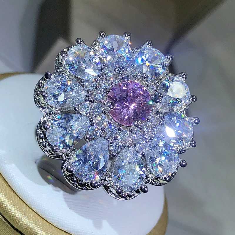 925 Silver Tren Luxury Jewelry Ladies Shiny White Zirconia Crystal Flower Female Ring for Women Party WeddingXJ250514