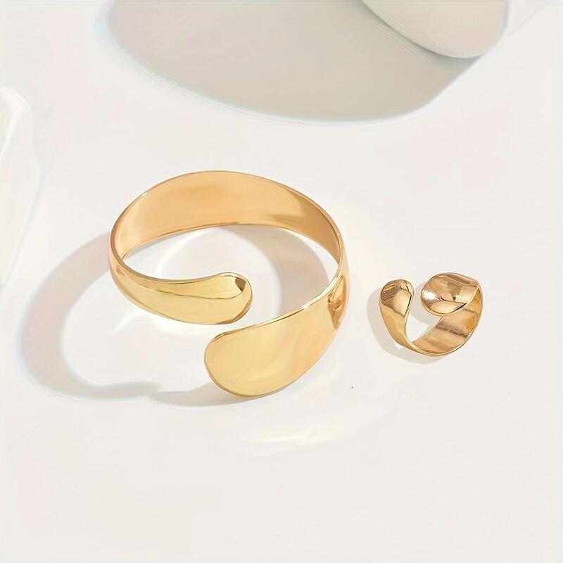 14K Gold-Plated Adjustable Open Ring - Timeless Elegance for Every Ocn