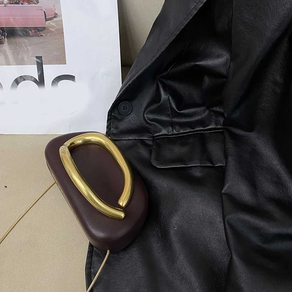 Women Vintage Crossbody Bag with Chain Versatile Sling Bag Elegant Evening Bag Shopping Travel Party Phone BagW251112