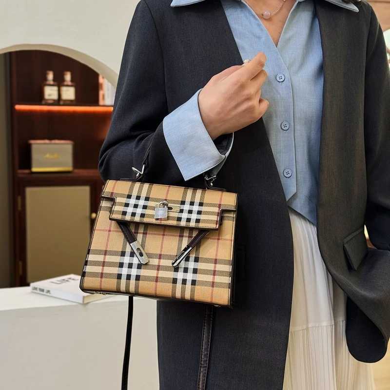 Elegant Designer Messenger Bag For Women Luxury Leather Crossbody Shoulder Handbag Ladies Tote PurseW251111