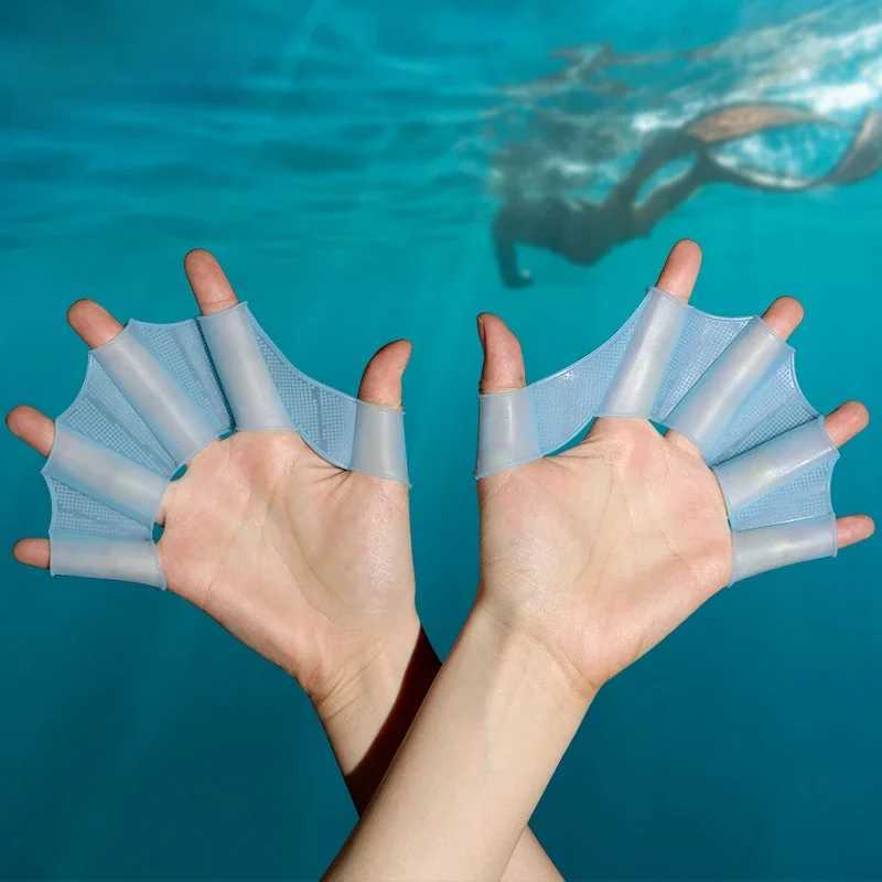 Silicone Hand Puff Swimming Equipment Swimming Gloves Flip Board Training Gloves Silicone Palm Training EquipmentY250412