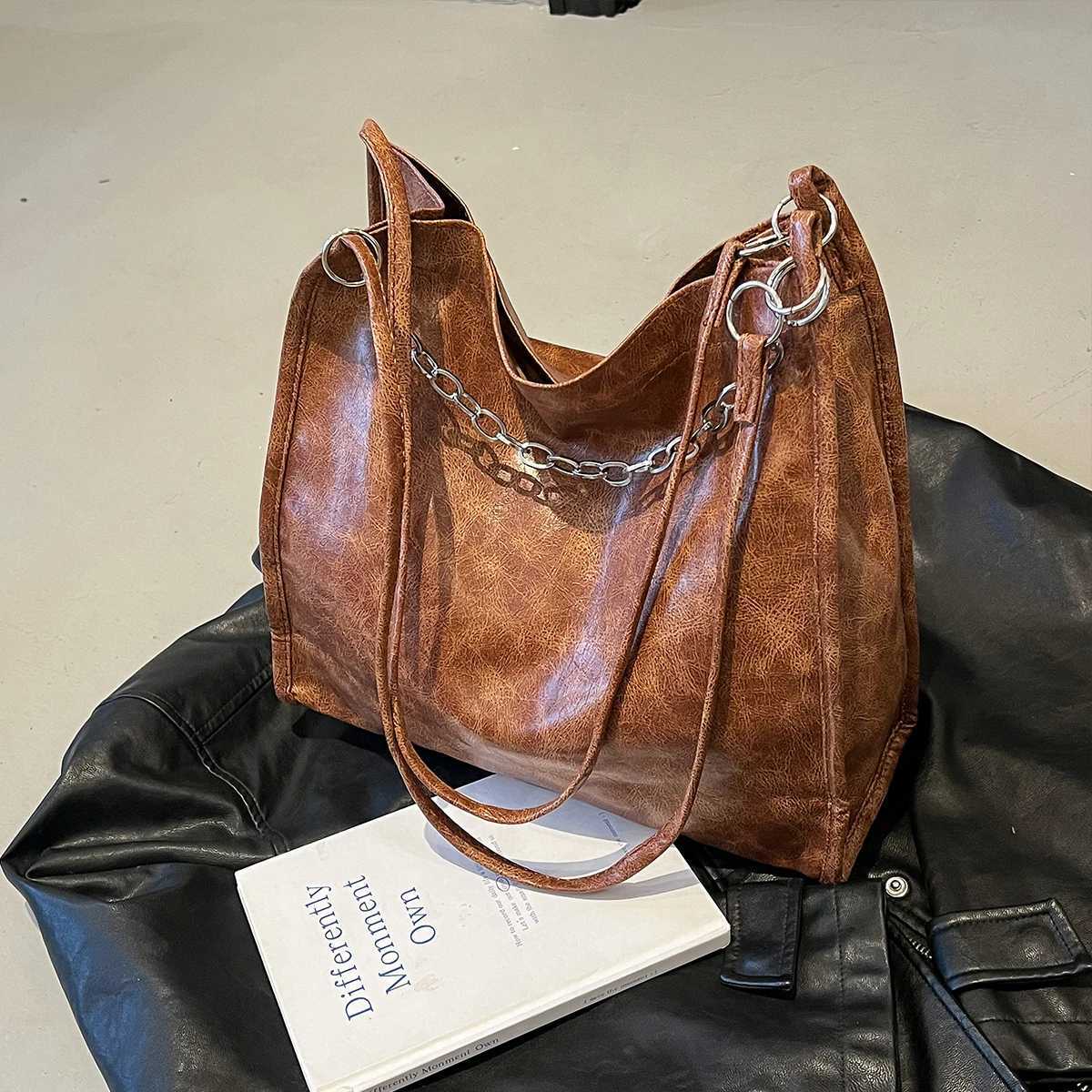 Retro marble printed handbag for women lightweight PU open top chain handle design for daily travel shopping shoulder bagXJ250412