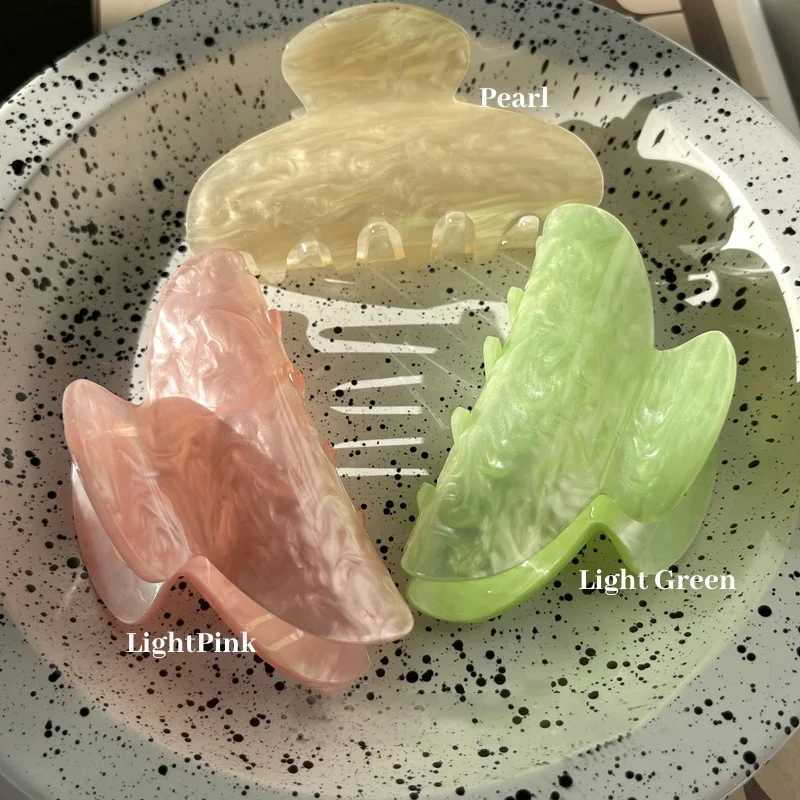 Elegant hair clip acrylic large size semi-circular shark clip simple sweet half hair female hair accessory Y2504012