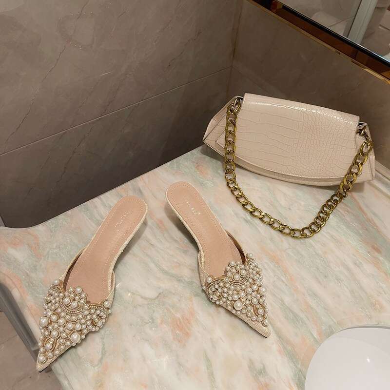 Product 2025 New Fashionable Pointed Pearl Half Dragged Thin Cool Dragging Women's Shoes, Size 42 Baotou Middle Heel Slippers