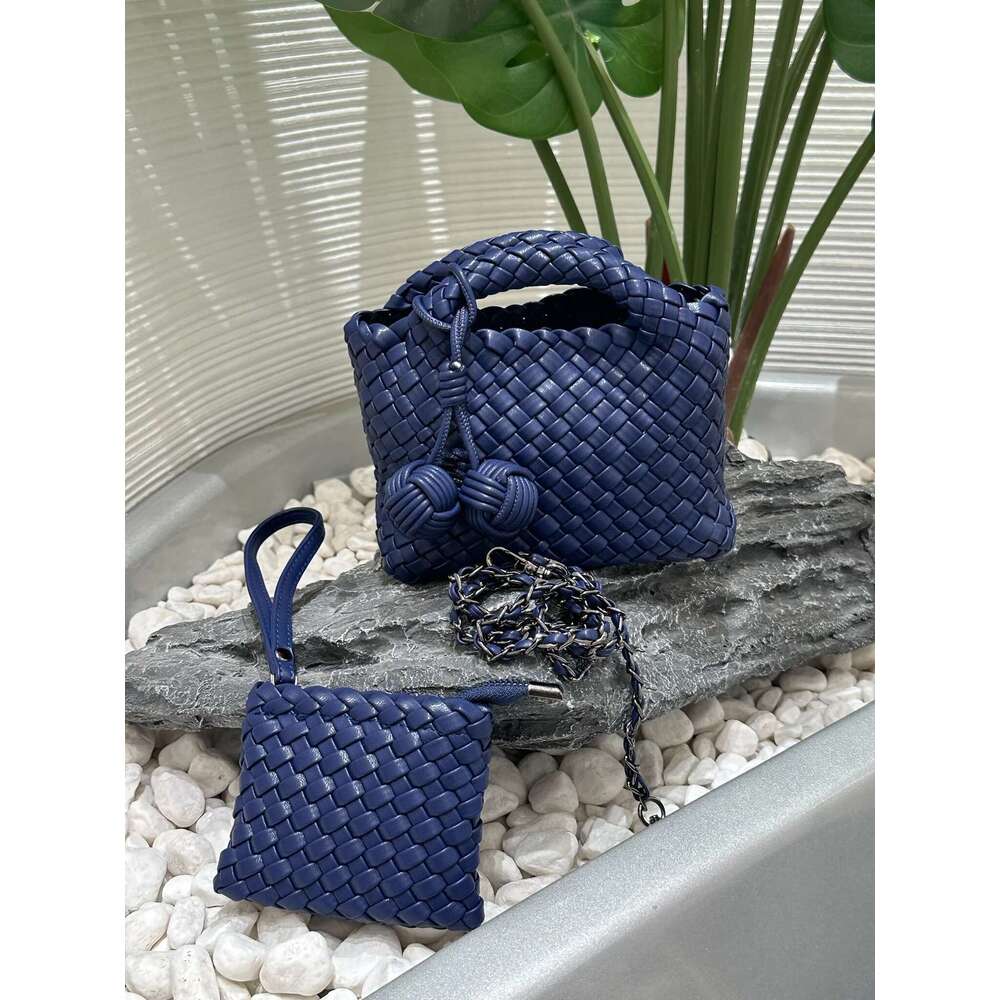 Designer Women's Handbag Popular Small Size Version PU Leather Woven Fashion Style Soft Handmade Bucket Bag