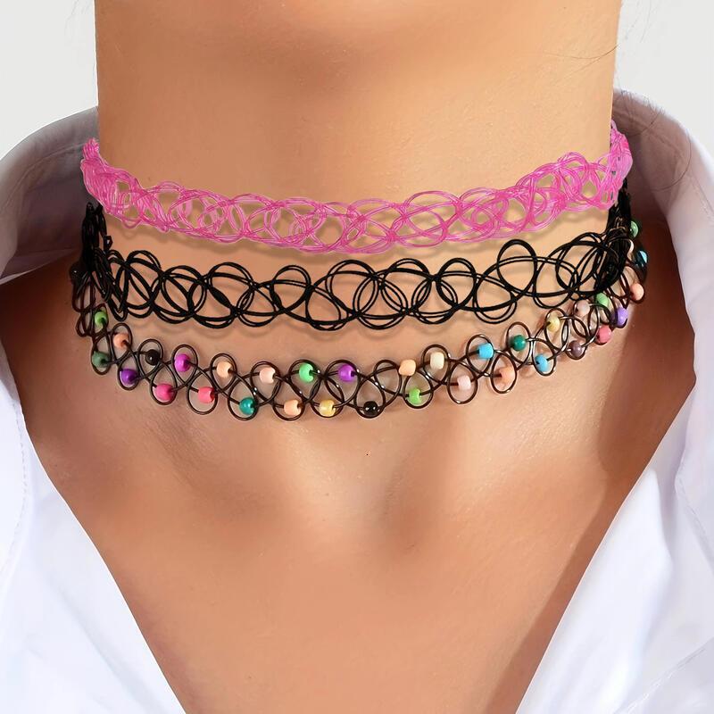 Vintage-Inspired Stretchy Choker Necklaces - A Nostalgic Touch to Your Outfit