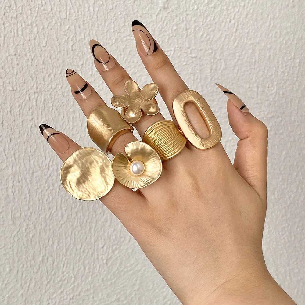ALLYES fashion elastic rope adjustable ring suitable for women men irregular geometric matte short and chubby gold finger ring charming jewelryXJ25041