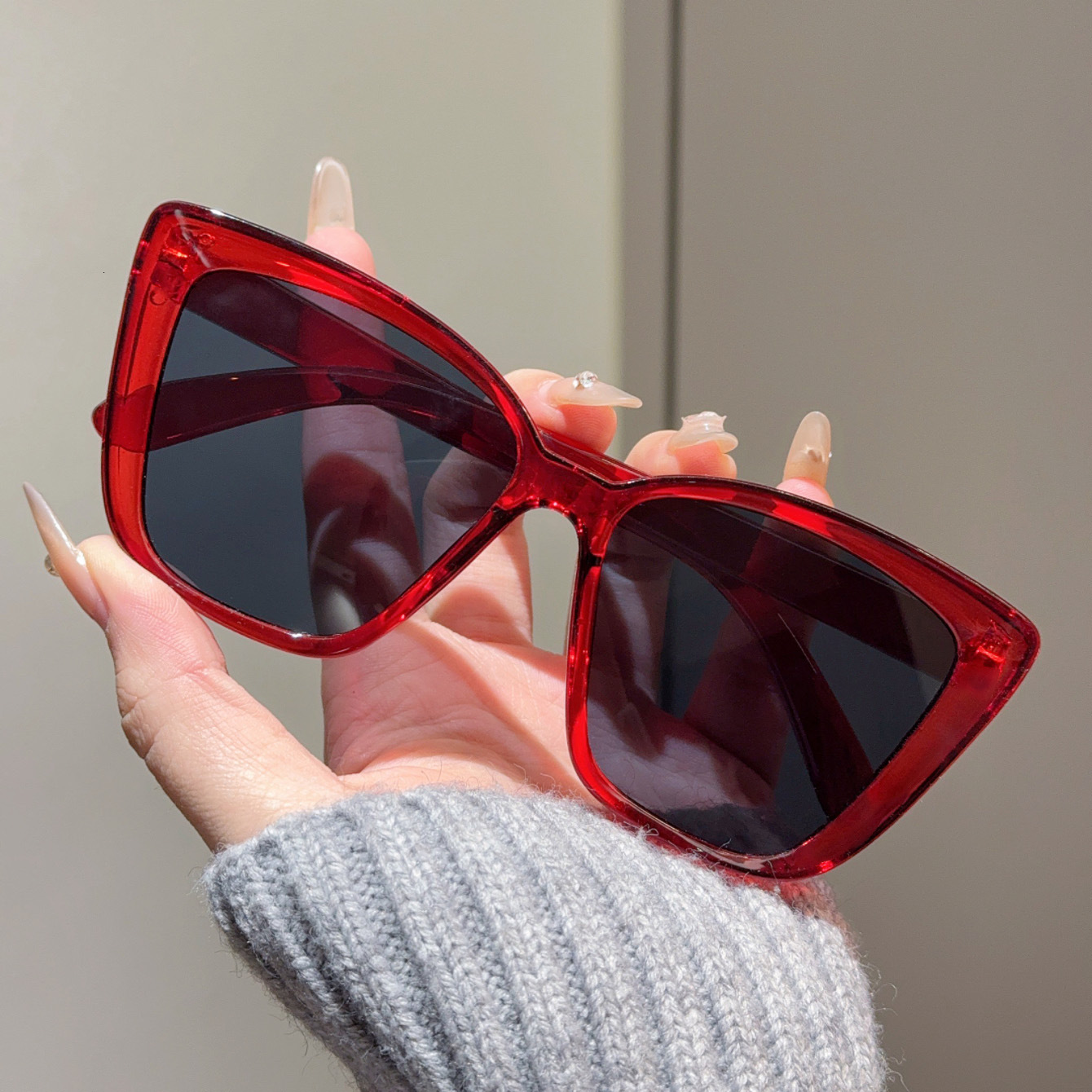 Fashionable internet celebrity cat eye versatile decoration slimming high-end sunglasses large frame flat mirror