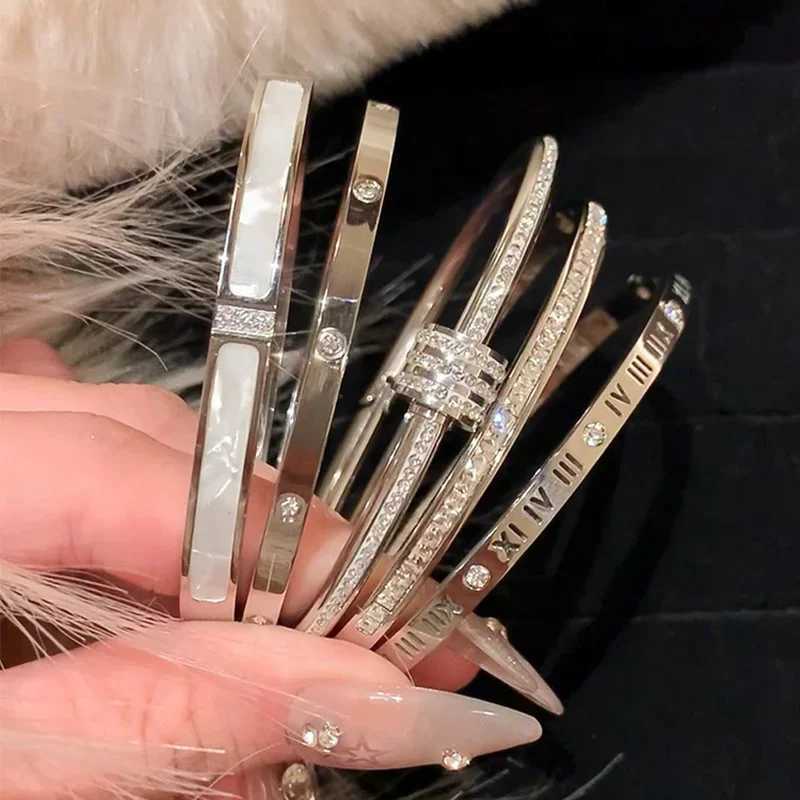Silver Color Stainless Steel Colorfast Bracelets Skyful Star Bracelet Set for Women Fashion Light Luxury Jewelry Gifts WholesaleC250411