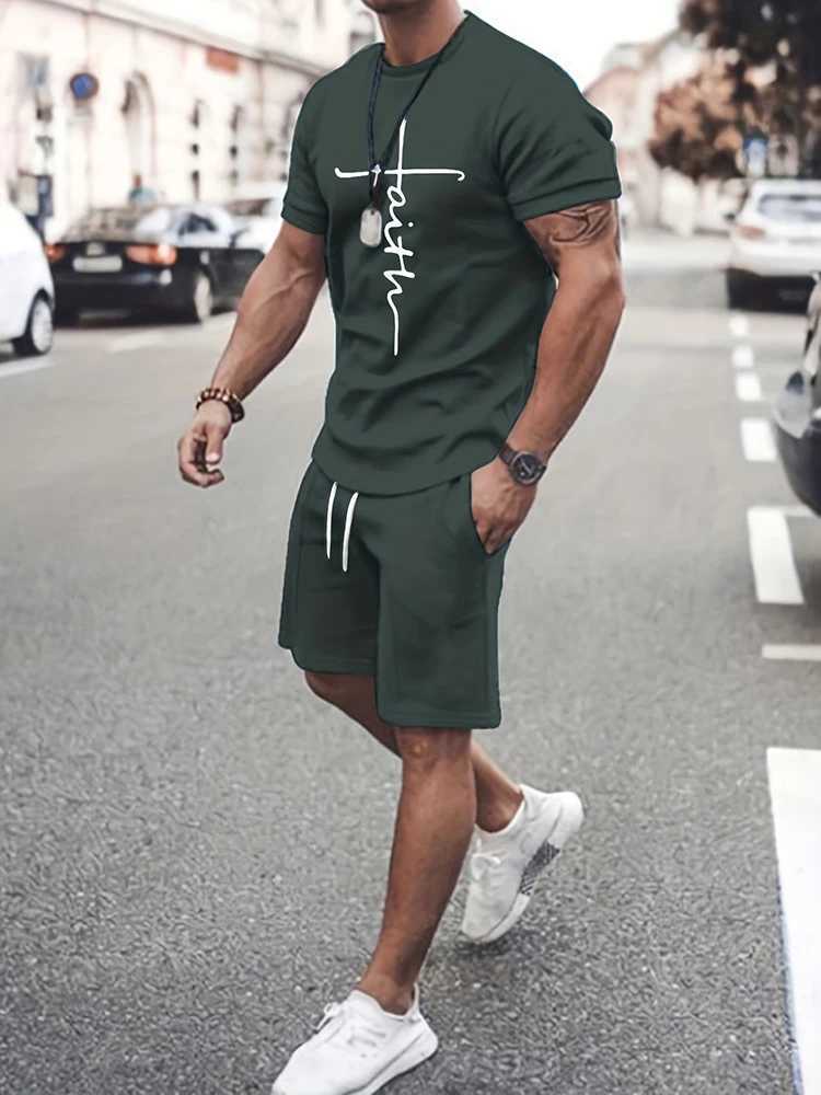 Summer Outdoor Street Fashion Mens T-shirt Daily Casual Mens Sports Shorts Mens T-shirtXJ250412