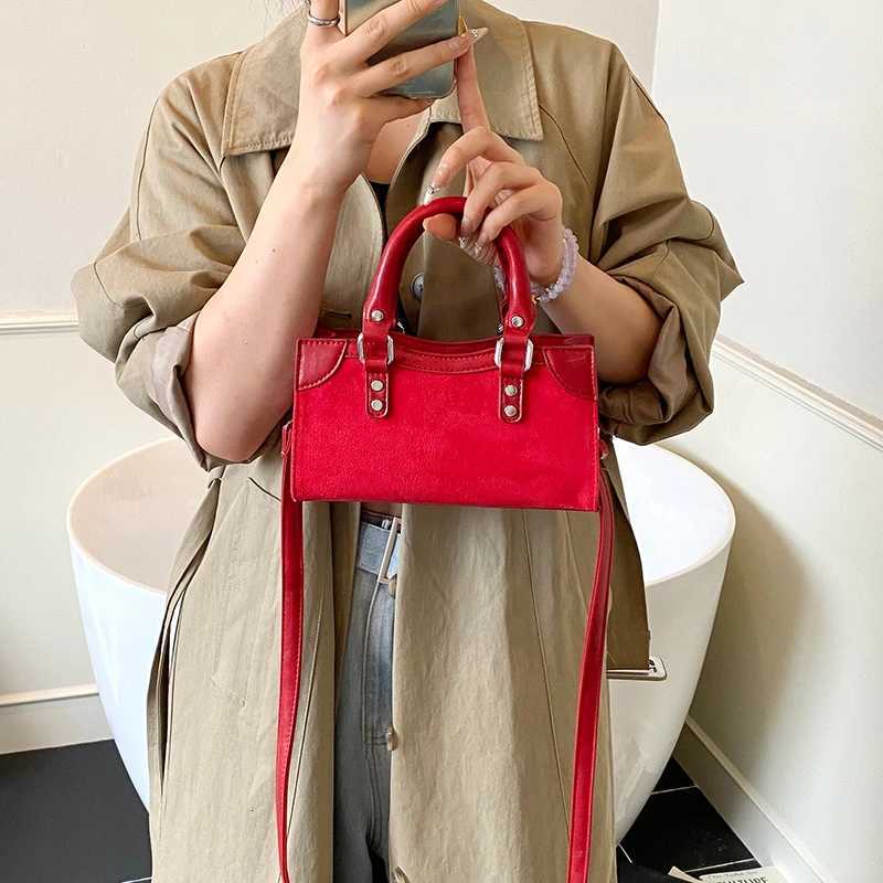 High End Women Tote Bag Classic Leather Handbags Elegant Crossbody Bag For Fashionable LadiesW251111