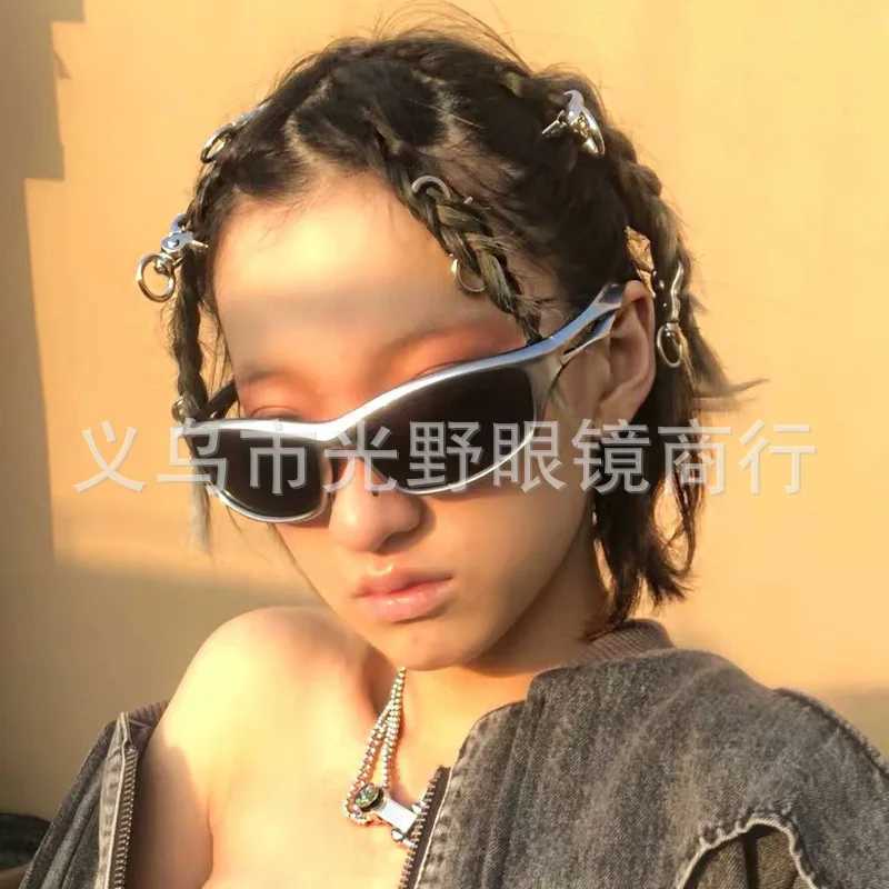 Y2K Sunglasses Men Women Color Hollowed Outdoor Driving UV400 Sunglasses Girls Net Red Hip Hop Gothic Women Sun Glasses 2025 Hot Z250411