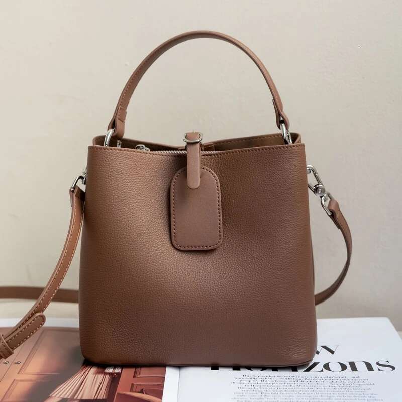 Genuine Leather Fashion Ladies Bucket Large Capacity Shoulder Crossbody Designer Bag For Women