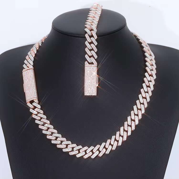 YuYingGems Customized Fashion 925 Sterling Sliver VVS Moissanite Diamond with GRA Cuban Chain Link for Jewelry Necklace