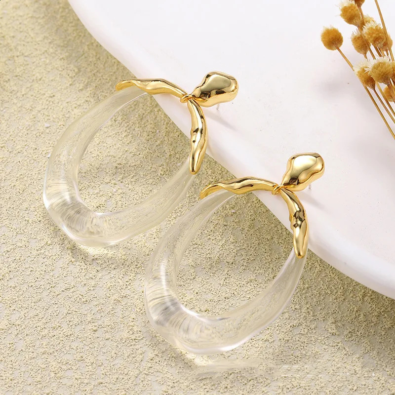 Fashionable and high-quality transparent womens ring drop earrings and jewelry 250409
