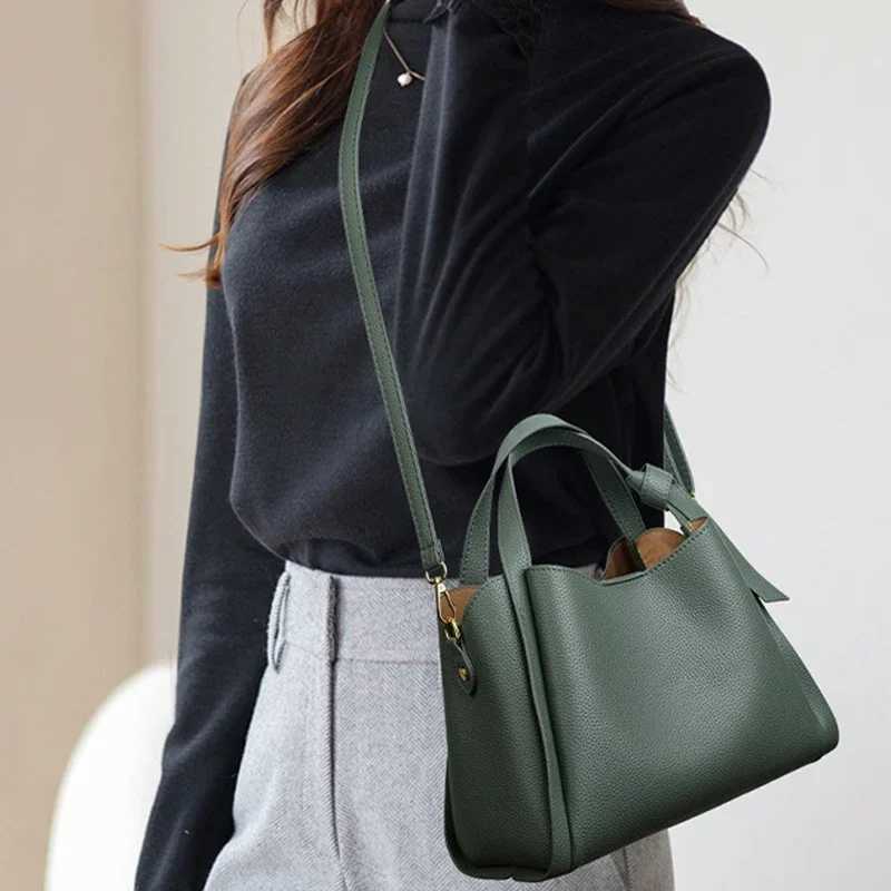 Versatile Bucket Shoulder Bag for Women Luxury Designer PU Leather Messenger Cross Body Bag for Women Casual Solid Color Wallet HandbagXJ250412