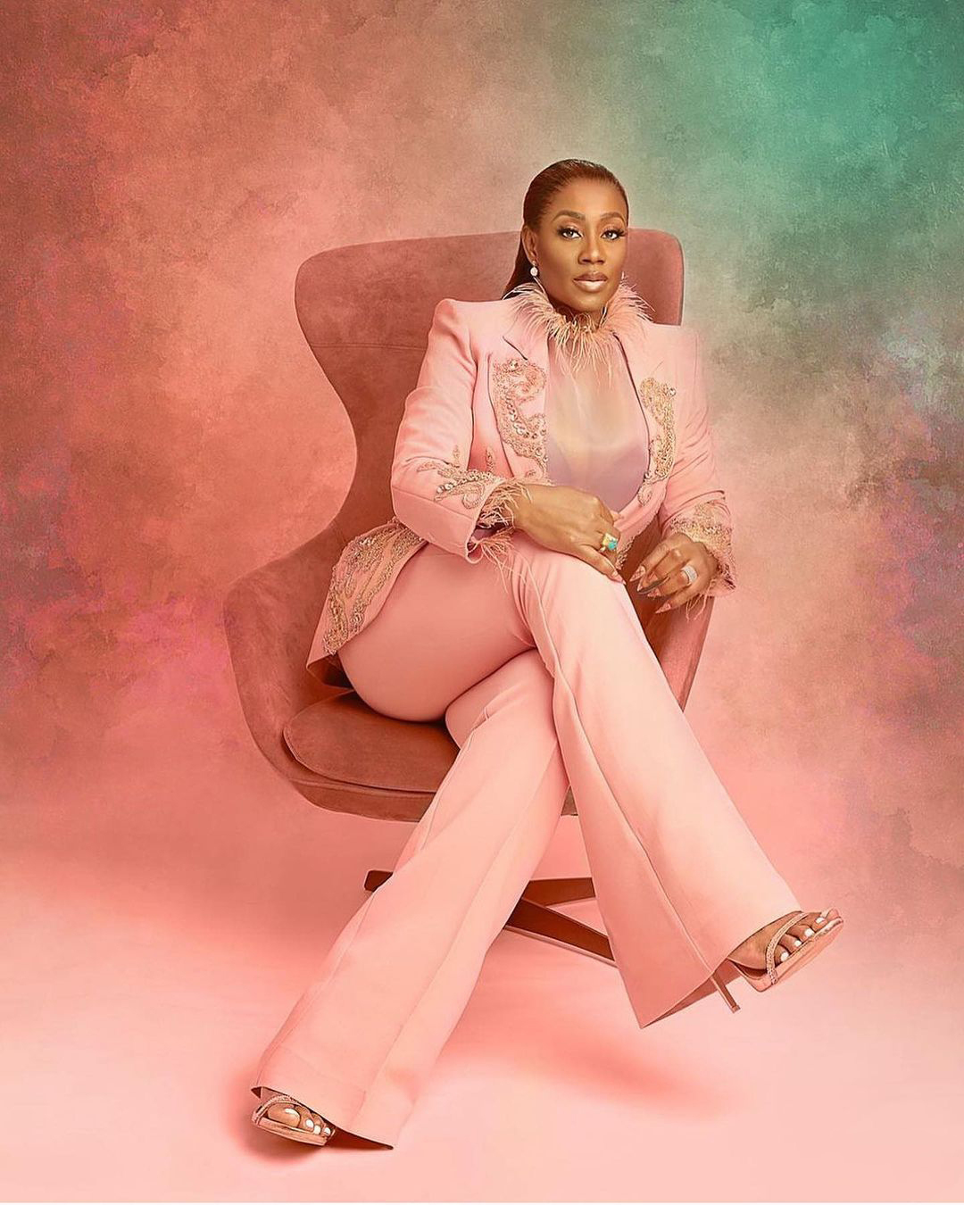 Exquisite Beaded Women Pants Suits 2 Pieces Plus Size Formal Mother Suits Customized Wedding Guest Party Outfit