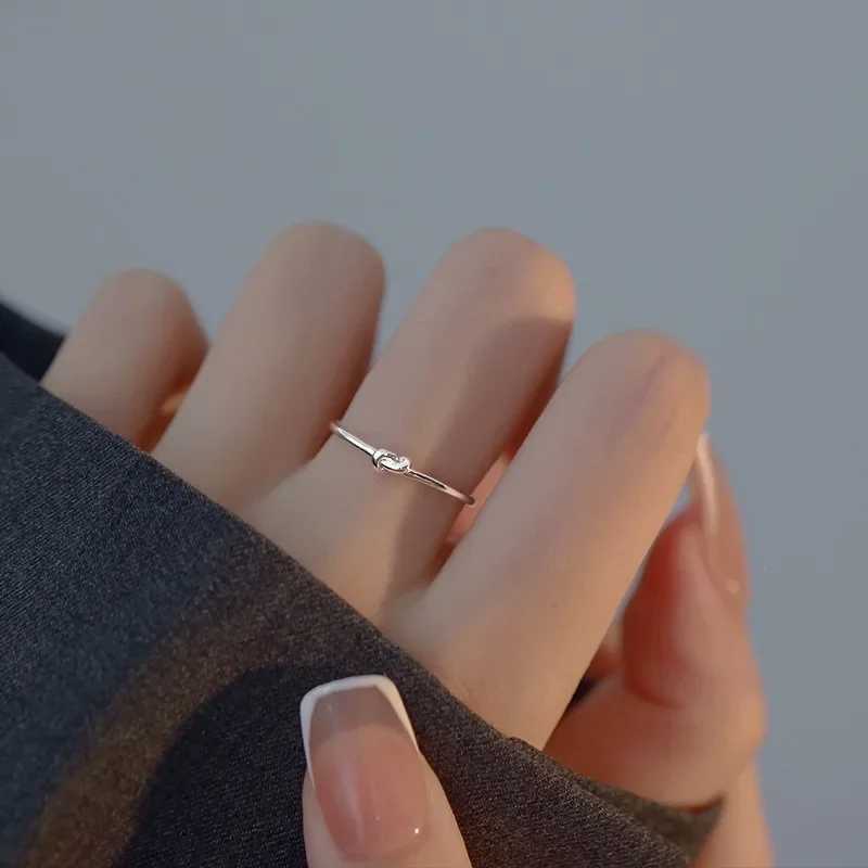 Personalized Simple Knot Couple Ring Mens New Temperature Stainless Steel Open Finger Jewelry Anniversary GiftXJ250412