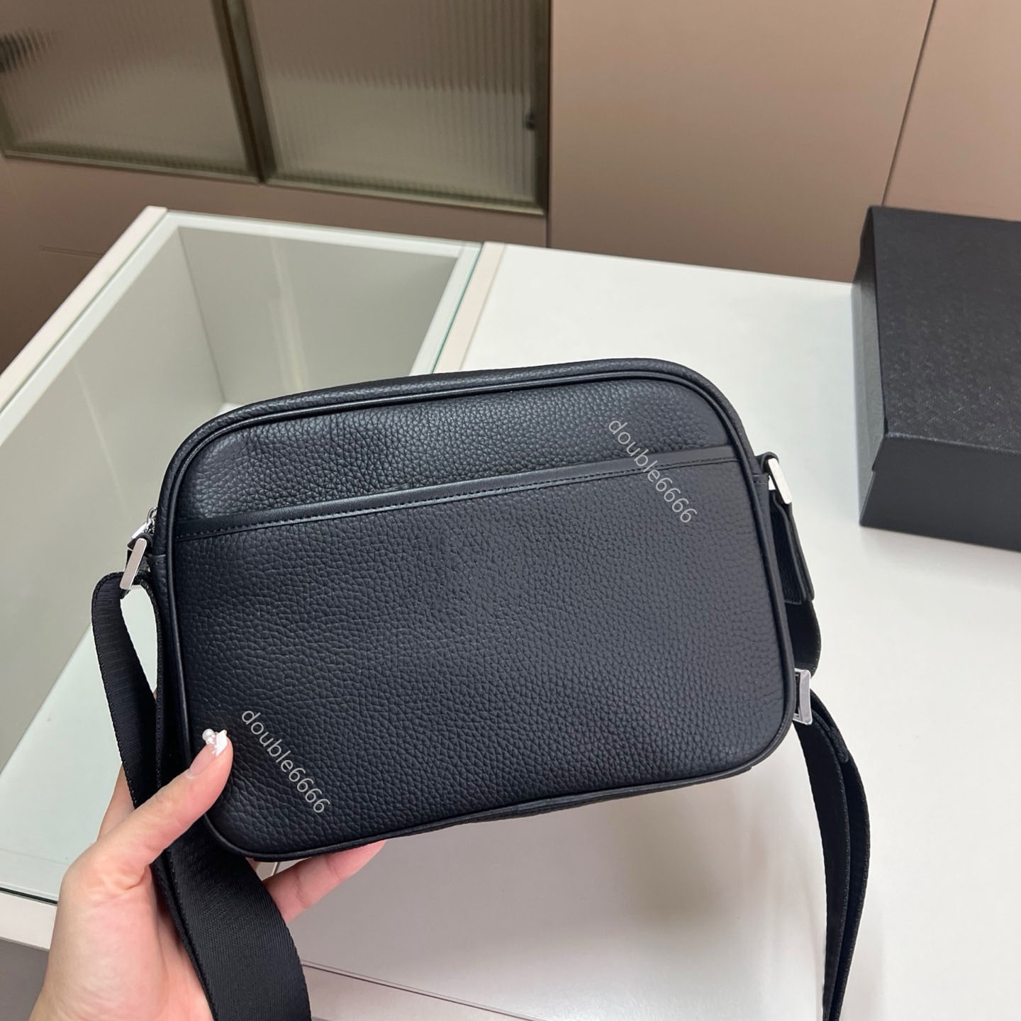 6A quality Designer cowhide Leather Camera Bag work bag Men's Messenger Bag Fashion Shoulder Bag Crossbody Bag Waist Bag Phone Bag Travel Bag Cycling Bag chest bag