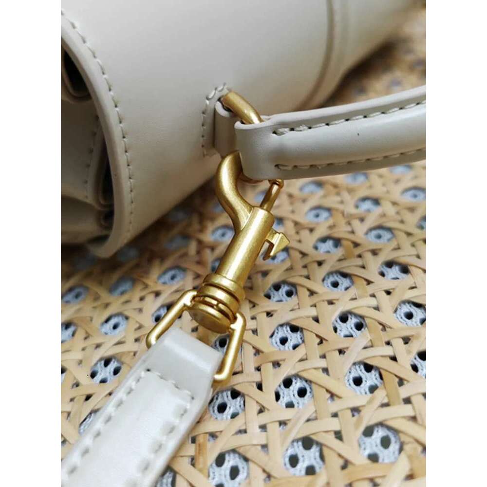 Fashion Women Small Casual Totes Handbag Lock Hasp Flap Bag Ladies High Quality Cow Split Leather Shoulder Bags Pouch