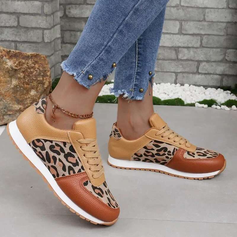2025 casual leopard print women's designer fashion sports shoes with lace up women's thick soled sports shoes