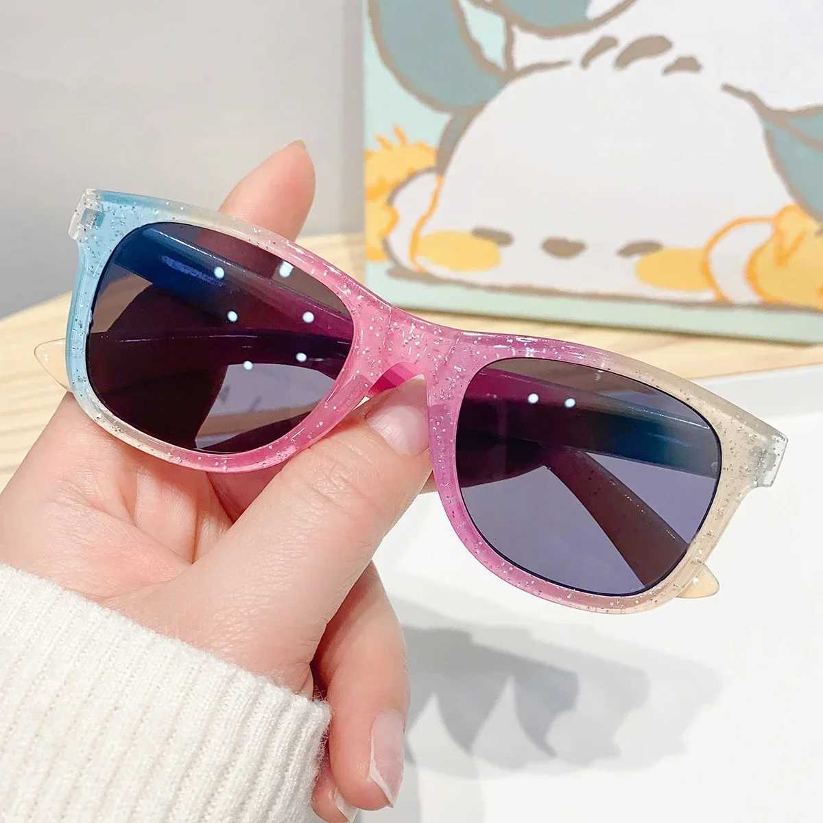 New Trendy Cool Childrens Colorful Shiny Square Sunglasses Girls Trendy Fashionable Cute Sun Glasses Kids Eyewear Lentes De SolC250411