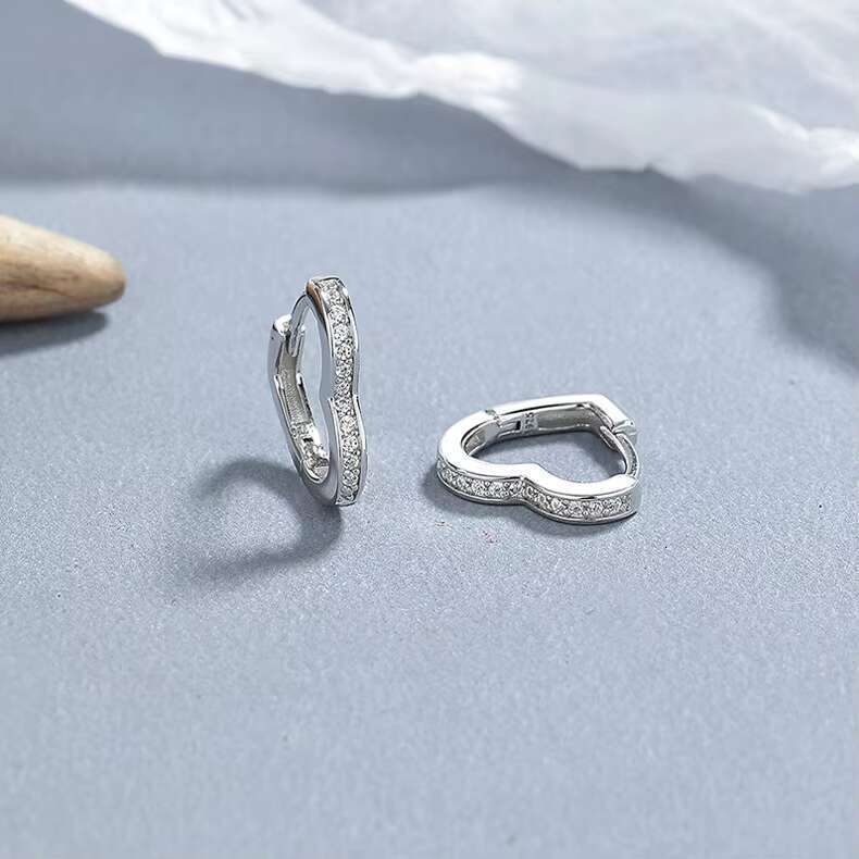 Minimalism Sterg Sier AAA Zircon Heart Clip Earrings for Women 2024