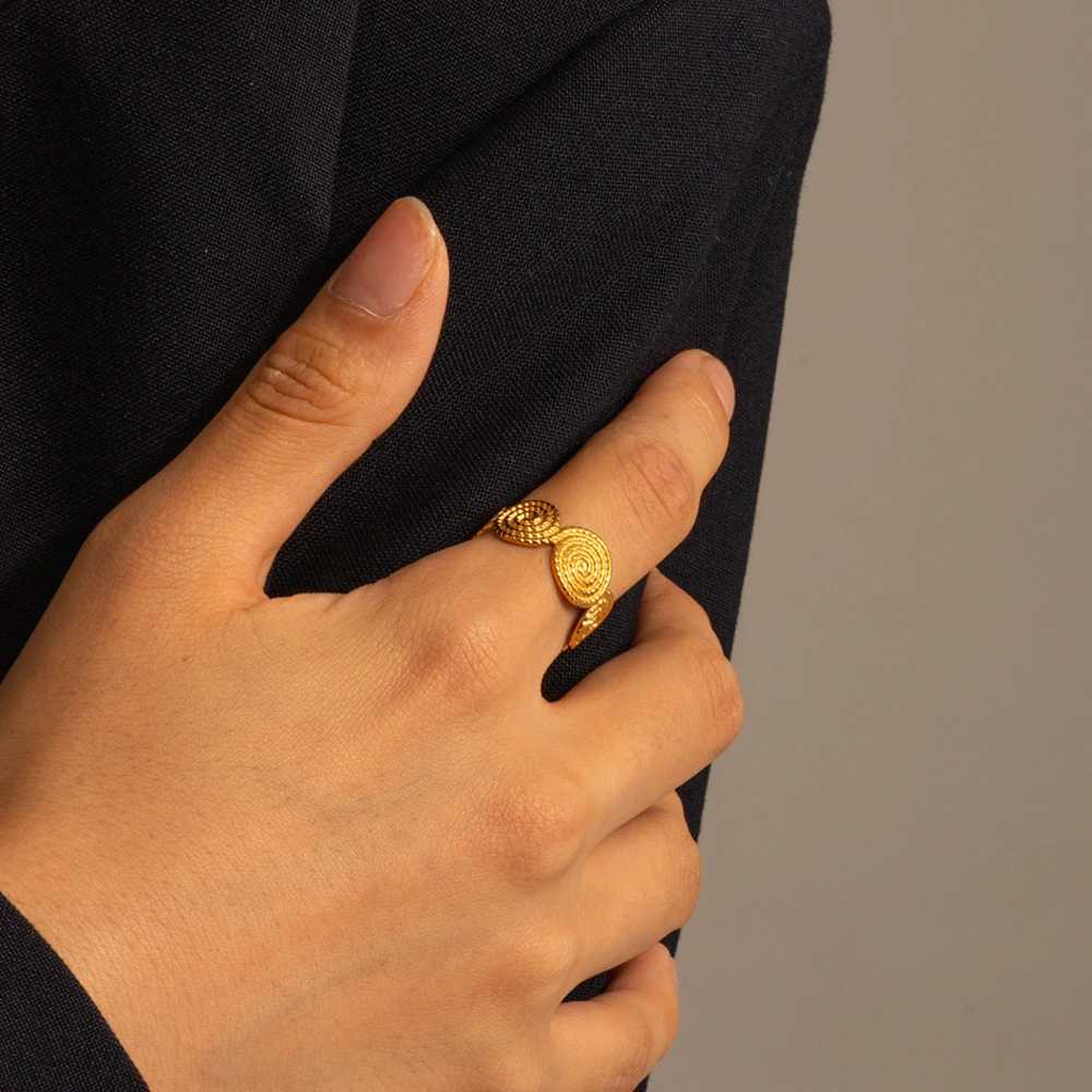 Uworld Stainless Steel Twisted Thread Ring Open Ring Female Charm Fashion Jewelry Bijoux Waterproof JewelryXJ250412