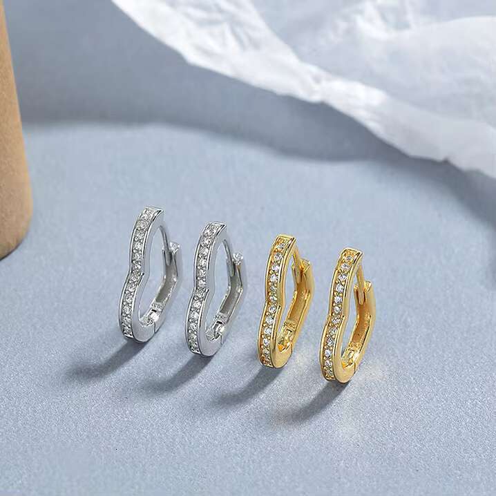 Minimalism Sterg Sier AAA Zircon Heart Clip Earrings for Women 2024
