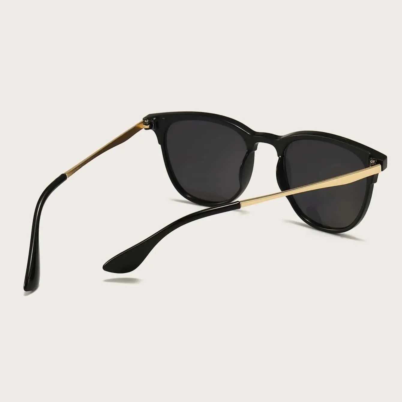 4pcs Fashion Brand Sunglasses Women Brand Desginer Cat Eye Sun Glasses Classical Rivet Cateye Female Shades Eyeglasses UV400C250411