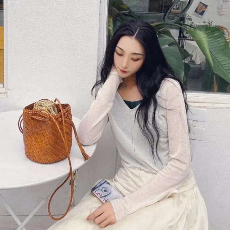 Designer Woven Totes Women Genuine Leather Cowskin Knitting Shopping Basket Handbag Female Bucket Bag Wholesale 2025 New