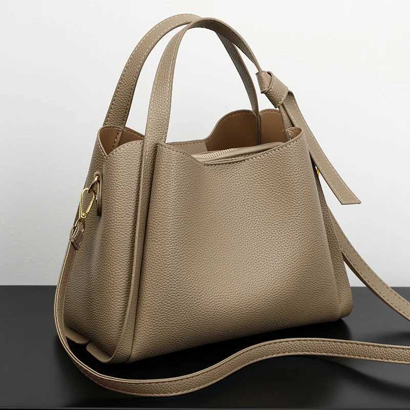 Versatile Bucket Shoulder Bag for Women Luxury Designer PU Leather Messenger Cross Body Bag for Women Casual Solid Color Wallet HandbagXJ250412