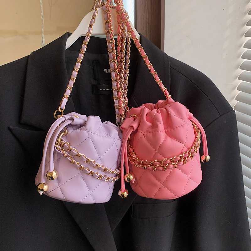 Chic Mini Bucket Bag for Women Summer 2024 New Solid Chain Crossbody Bags Exquisite Versatile Girls One Shoulder Card Pack PurseW251112