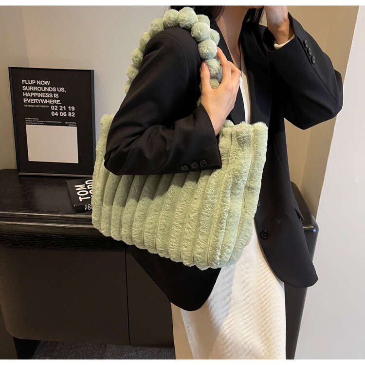 for Women Large Capacity 2025 New Autumn Winter Versatile Shoulder High-end Fluffy Commuter Tote Bag