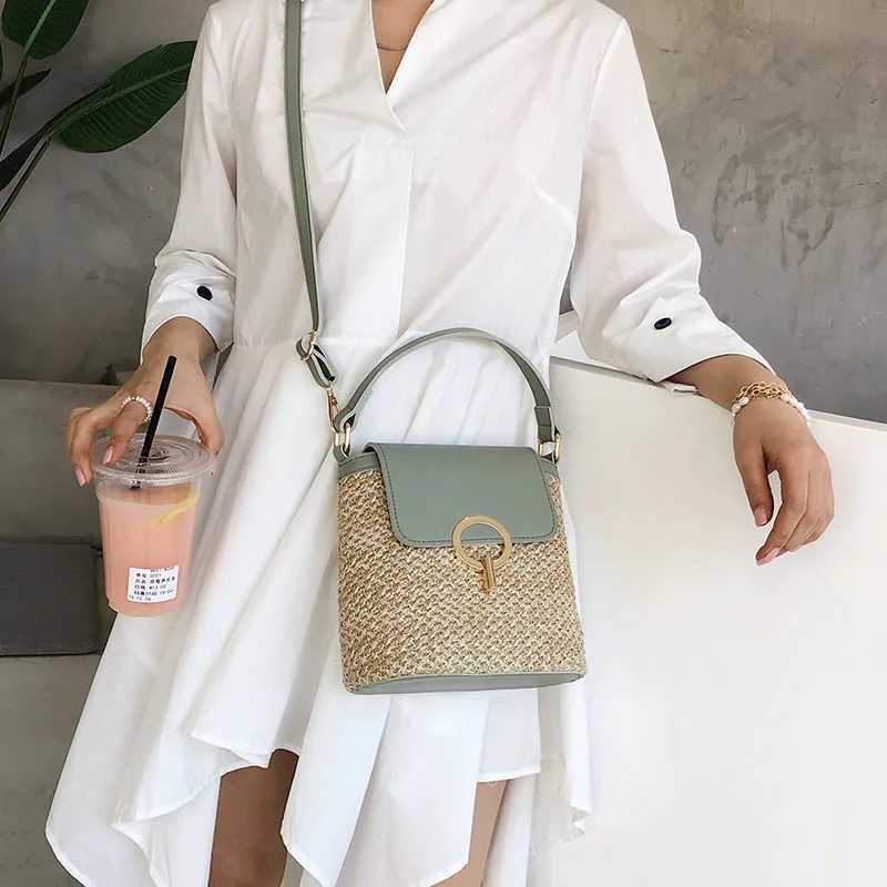 Beach ladies travel wallet and handbag casual chain Str bucket bag womens summer messenger bag Rattan bag shoulder bag BolsaXJ250412