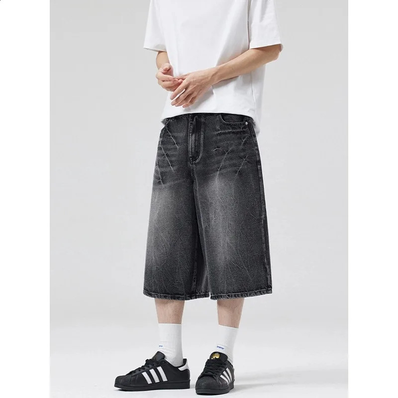 Unisex American High Street Washed Lightning Denim Shorts 7/8 Wide Leg Distressed Streetwear Casual Oversized Jeans with Retro D 250411