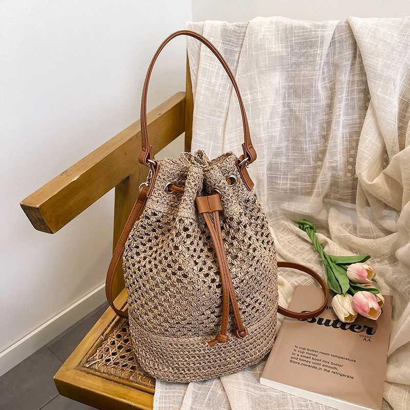 Fabric Zipper Designer Bucket Solid Rope Large Capacity 2025 Brand Womens Beach Sewing Fiable Shoulder BagXJ250412