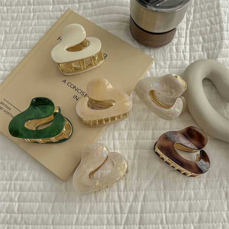 Irregular shaped acetic acid claw clip suitable for women with hair tied to the back of the head Y2504012