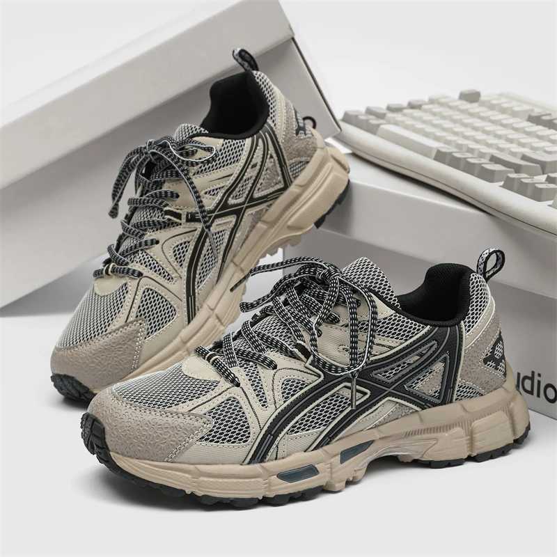 High Quality New Sneakers Men Women Fashion Casual Shoes with Neutral Anti Slip Anti Odor Performance Hot Selling Retro Run ShoeC250411
