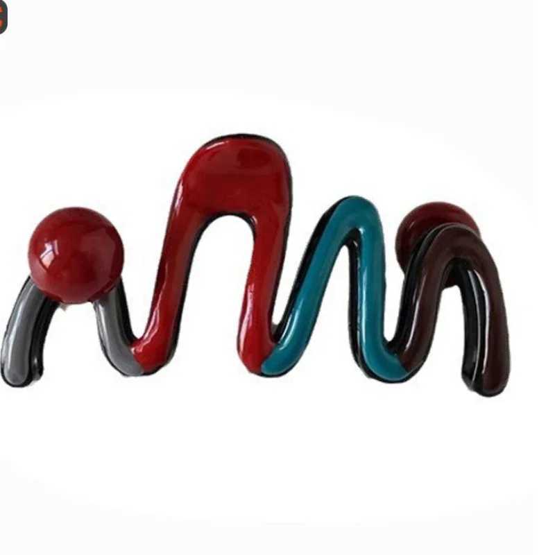 Design Wave Pearl Hair Clip Big Shark Hair Clip Womens 2024 New High end Hair Clip Accessories Y2504012